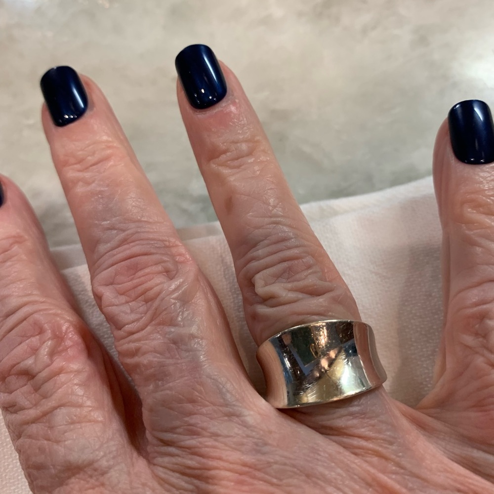 Silver band ring